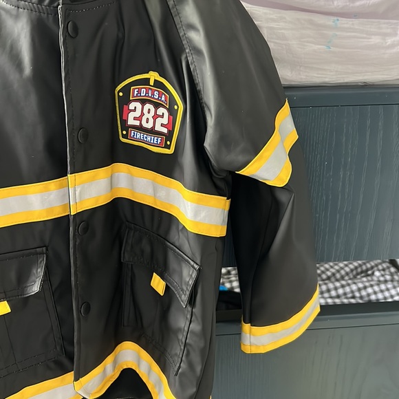 Western Chief kids rain coat size 4T - Picture 2 of 4